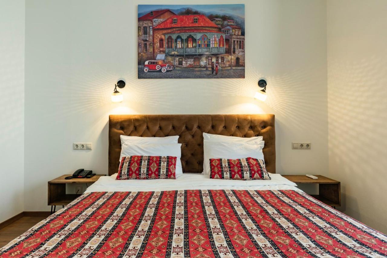 Hotel Flower Tiflis Dış mekan fotoğraf